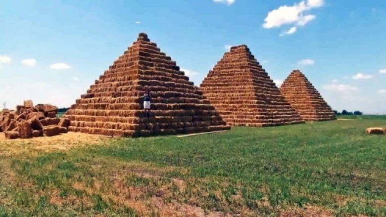 Fermeri krijoi “kopjen” e piramidave të Egjiptit, për të tërhequr klient