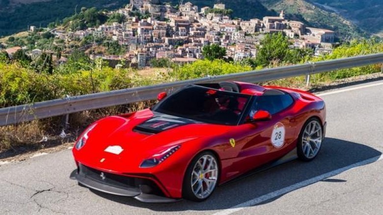 Ferrari 250 GTO shitet për 38.1 milionë dollarë