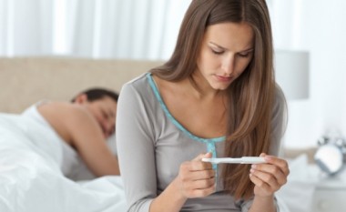 Si ndikon stresi në fertilitet?