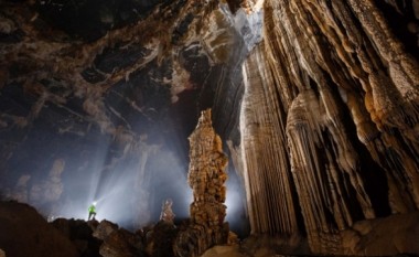 Foto mahnitëse të shpellës së re në Vietnam (Foto)