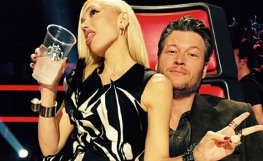 Gwen Stefani dhe Blake Shelton zyrtarizojnë lidhjen