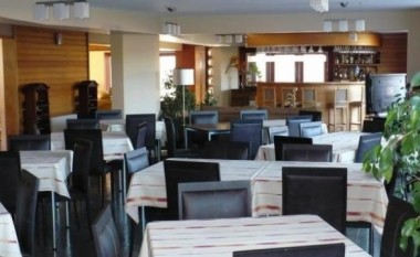 Shtrenjtohen për 17.4% shërbimet hotelierike në Maqedoninë e Veriut