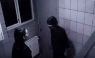 I dashuri nuk pranoi të kryejë marrëdhënie seksuale – e gjeti më e keqja (Video)