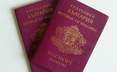 Për një vit 10.000 qytetarë të Maqedonisë kanë aplikuar për marrjen e pasaportës bullgare