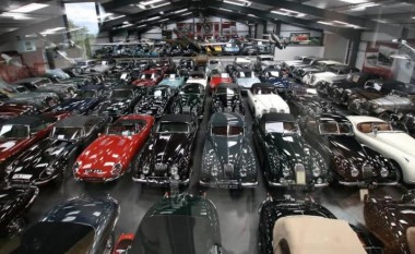 Jaguar blen koleksionin më të madh në Britani (Video)