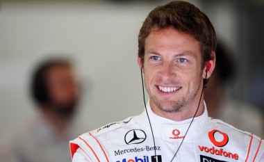 Jenson Button, hajdutët e vjedhin në shtëpi derisa ai flinte