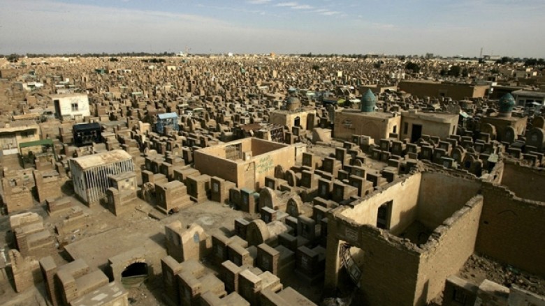 Kështu duket varreza më e madhe në botë (Foto/Video)