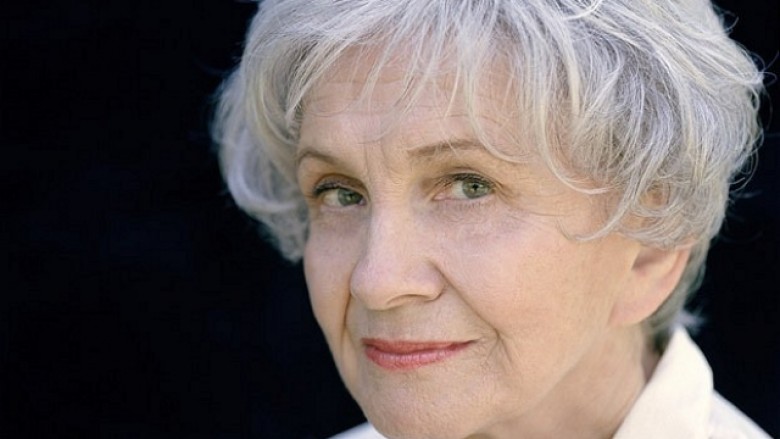 Kanadezja Alice Munro fituese e çmimit Nobel për Letërsinë