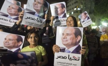 Karriera, pasuria dhe sekretet e Gjeneralit që “merr” Egjiptin
