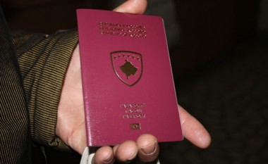 Pasaportat biometrike të Kosovës, pasaporta që po shlyhen pa u përdor mirë (Video)