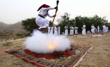 Kjo ndodhë vetëm në Arabi! (Foto)