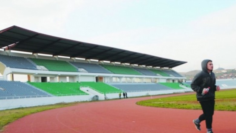 Kryeministri viziton të hënën stadiumin ‘Adem Jashari’