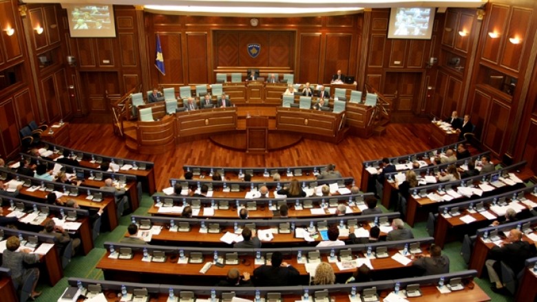 Miratohet draft-rezoluta për dënimin e gjenocidit serb