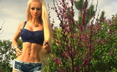 “Barbie” e vërtetë dhe seksi (Foto)