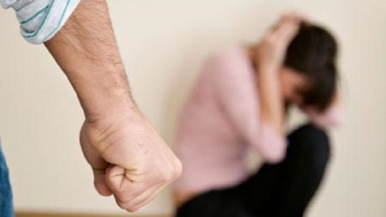 Në Maqedoni janë paraqitur tre raste të dhunës familjare për një ditë