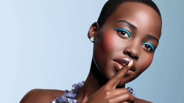 Lupita Nyong’o tregon sekretet e bukurisë së saj