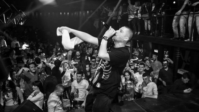 Lyrical Son dhe Mc Kresha performojnë para Bushidos në Prishtina Plus Festival (Foto)