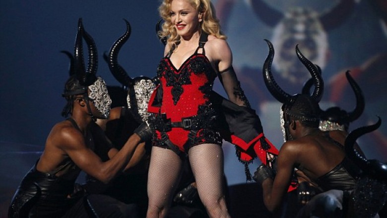 Madonna përplaset me Dolce & Gabbana