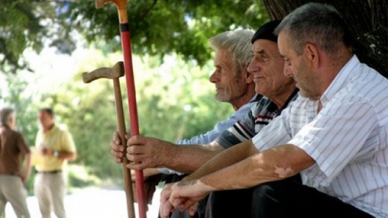 Pensionistët e Maqedonisë formojnë sindikatë e cila do të konfirmojë pagën minimale