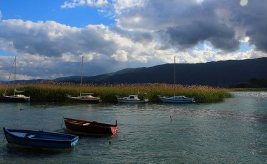 Liqeni i Ohrit i rrezikuar nga urbanizmi! (Video)
