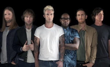 Maroon 5, Travis Scott dhe Big Boi do të perfomojnë në spektaklin e “Super Bowl”
