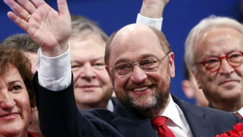 Schulz: Nuk do të gjunjëzohem para Erdoganit