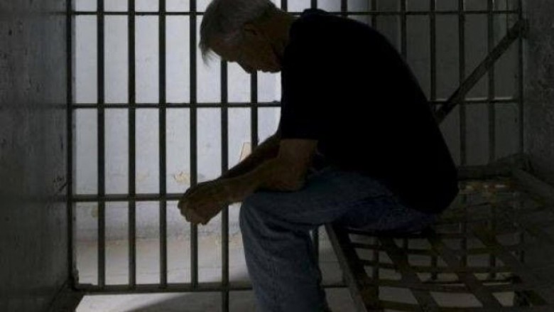 ​Gjakovë: 34 vjet burgim ndaj 14 të akuzuarve për kontrabandim me migrantë