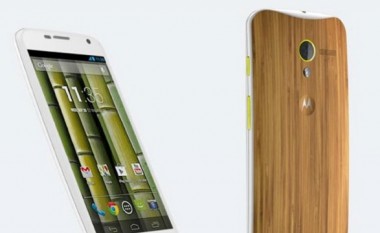 Motorola Moto X me mbështjellësin e lëkurës?