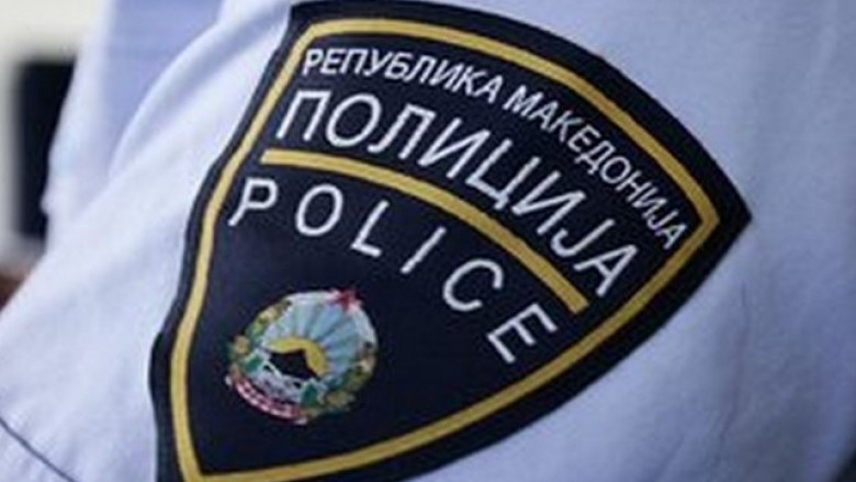 Sulmohet një polic fizikisht në Manastir