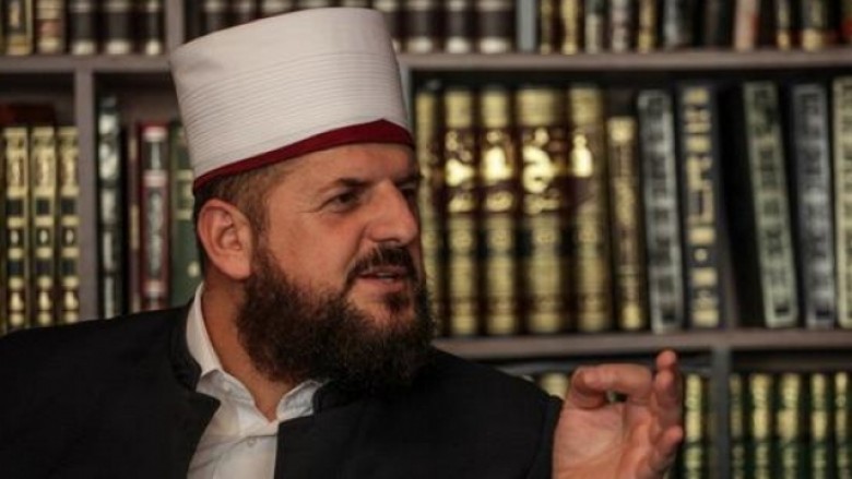 Mulla Shefqeti i çon selam profesor Qendrimit