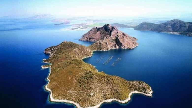 Në Greqi shiten 11 ishuj me çmime qesharake (Foto)