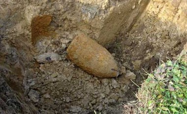 Gjendet një granatë dore në oborrin e QKMF-së në Podujevë
