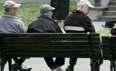 “100 euro në muaj nuk janë të mjaftueshme” – pensionistet kërkojnë reformimin e skemave