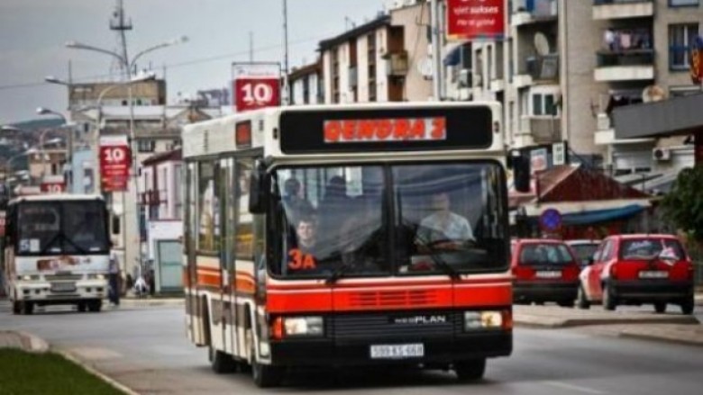 Në Shkup organizohet debat për përdorimin e transportit publik