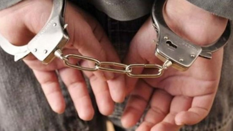 Sulmon fizikisht një person në Ferizaj, arrestohet nga policia