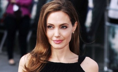 Jolie, film për regjimin e përgjakshëm të Kamboxhias