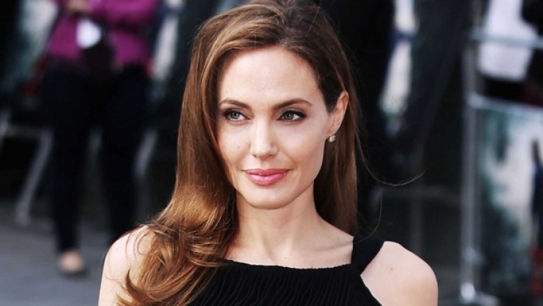 Jolie, film për regjimin e përgjakshëm të Kamboxhias