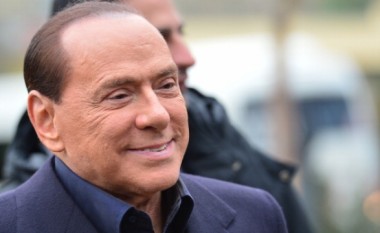 Berlusconi tregon kur do ta shesë Milanin