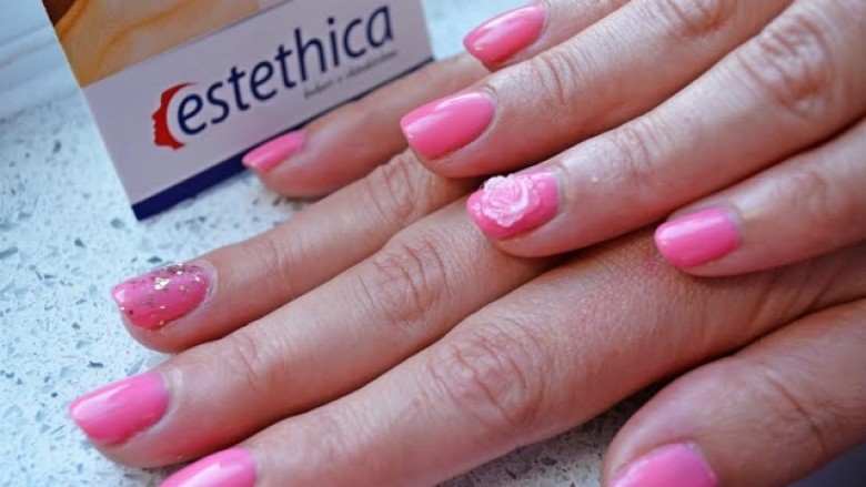 Përmirësoni thonjtë me “Shellac”!