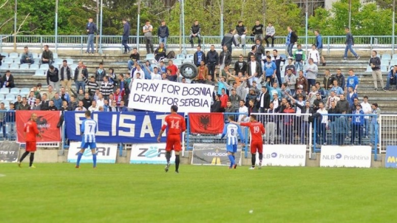 Pankarta e Plisave: “Lutje për Bosnjën…”!