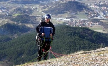 Paragllajdizmi, sa ekstrem, aq edhe joshës