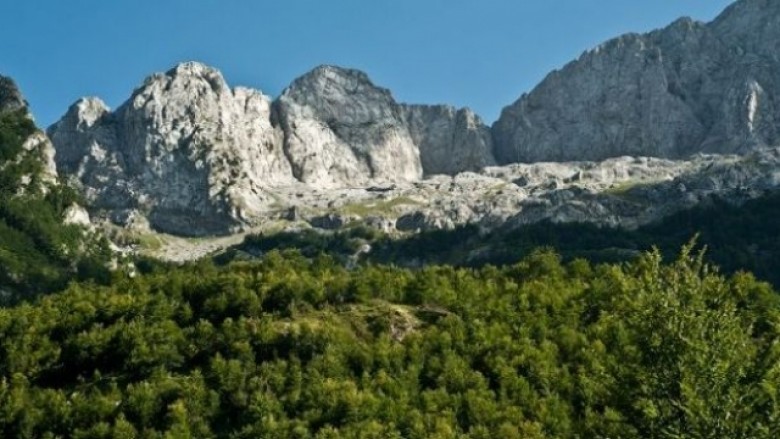 Parku Kombëtar i Alpeve nën mbrojtjen e Shqipërisë dhe Kosovës