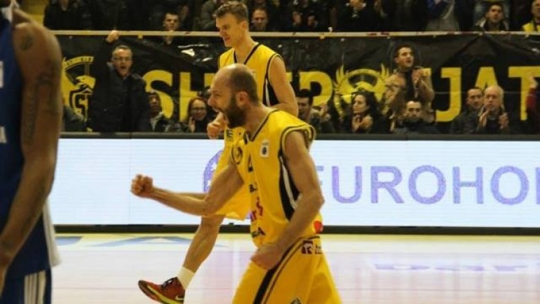 Peja kampione!