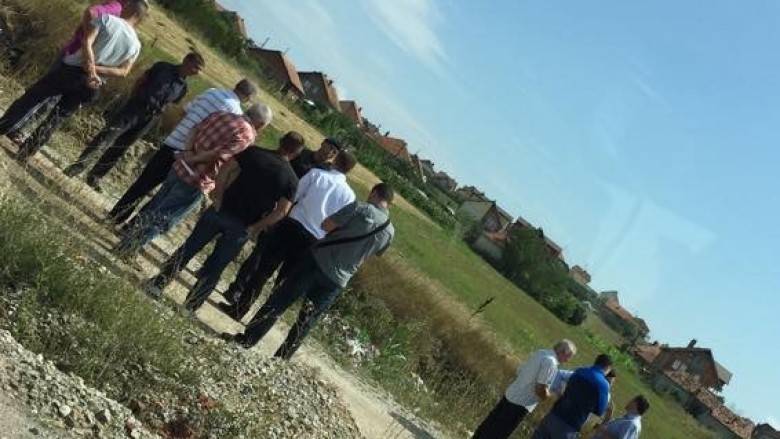 Banorët e Lumit të Madh pengojnë punimet në rrugë (Foto)