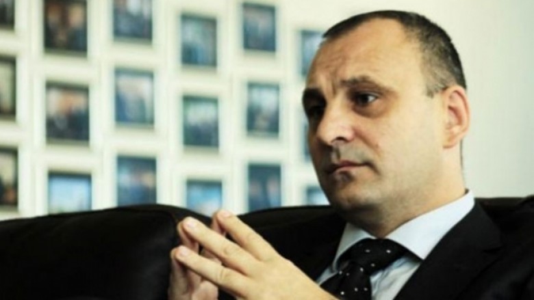 Slobodan Petroviq akuzon Serbinë për frikësim