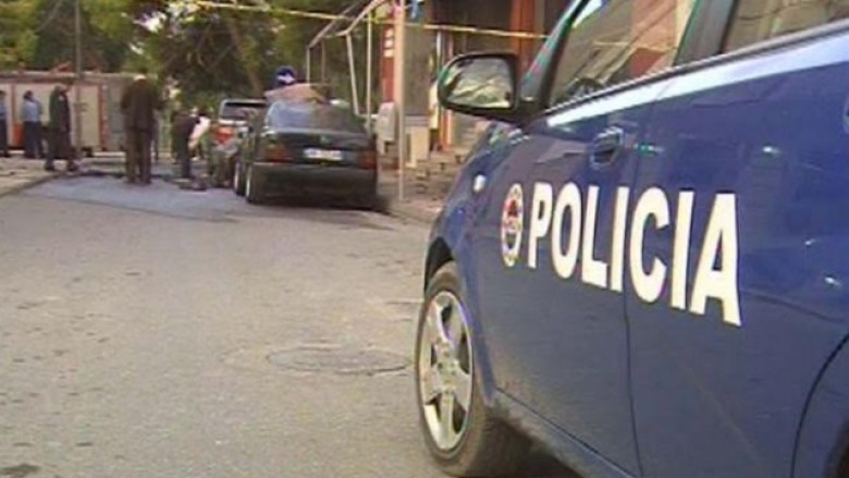 Plagoset me armë zjarri një 42-vjeçar në Tiranë