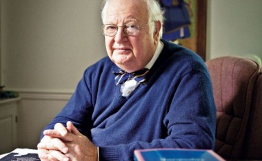 Angus Deaton fiton Nobelin për ekonomi