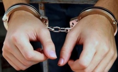 U dënua në Pejë për korrupsion, arrestohet në Rinas 37 vjeçari që jeton në Angli