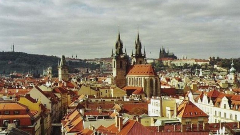 Shpërthim në qendër të Pragës