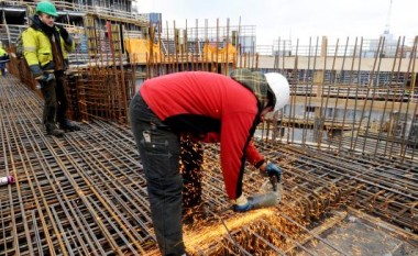 Punonjësit e ndërtimtarisë kërkojnë procedura të lehtësuara për leje për ndërtim në Maqedoni